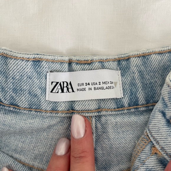 Jeans cutoffs shorts light denim EUC - Picture 5 of 5